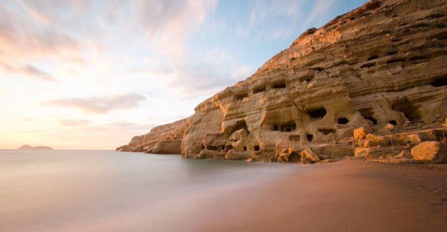 Crete: Matala Beach and Hippie caves, Red beach - Reaching Matala: how the day trip actually runs