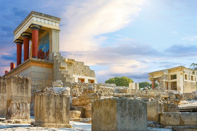 Crete private tour: Knossos Palace and Heraklion Town - Frescoes, Color, and the Palace Rooms
