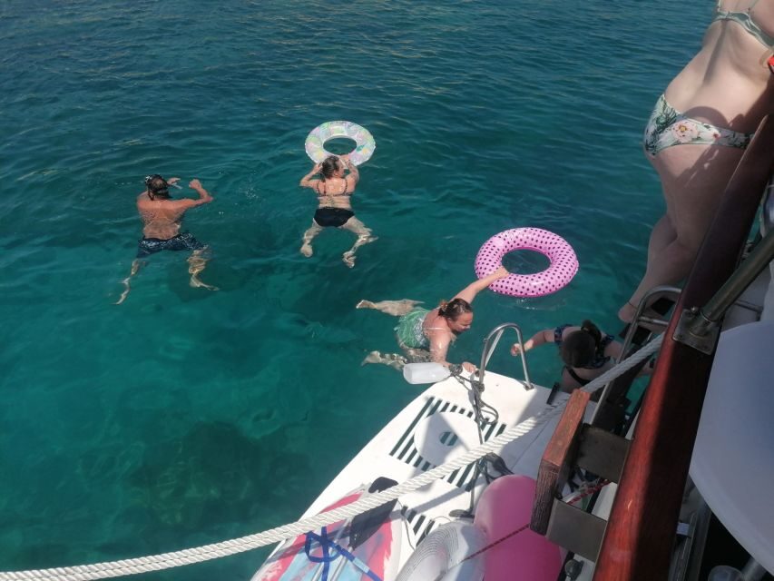 Crete: Snorkeling Boat Trip with Lunch and Transfer - Lunch onboard: what’s included and what to expect