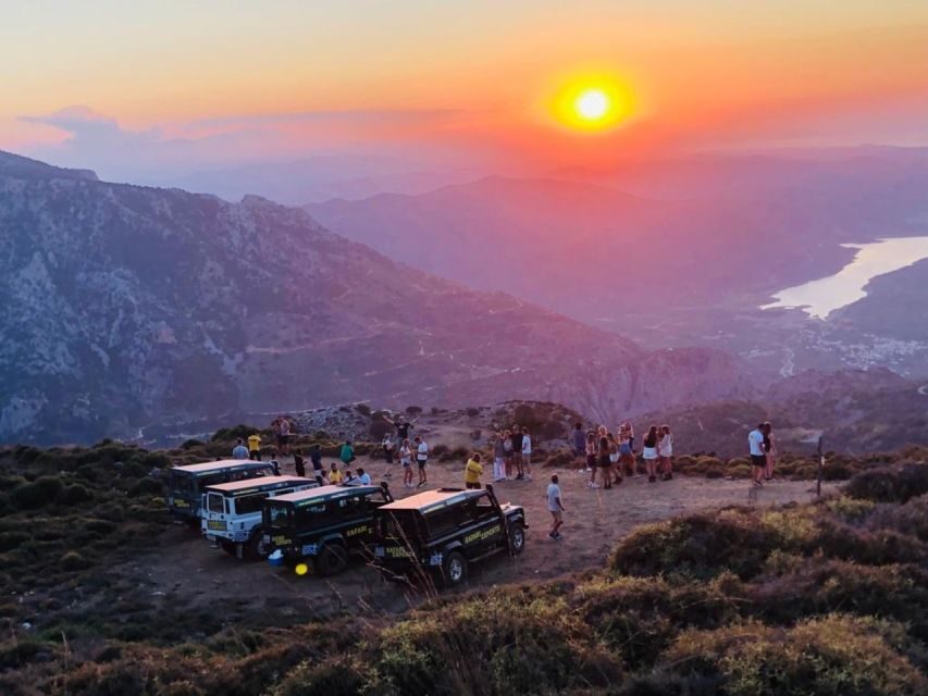 Crete: Sunset Safari - Pickup zones, timing, and what to wear on the Defender