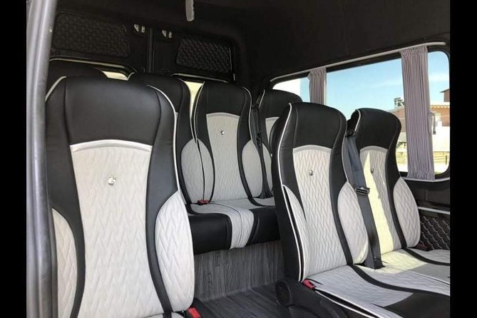 Crete: Taxi Transfers from Heraklion Airport to Rethymno City - Help beyond the airport curb
