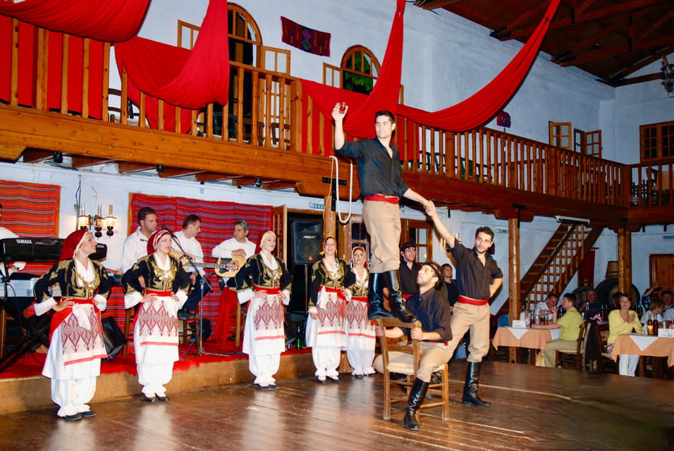 Crete: Traditional Cretan Night: Live Show and Dinner - Cretan music, singing, and traditional dance