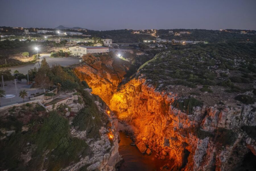 Crete: Unique Wine & Food Experience Inside a Cretan Gorge - Who this Cretan wine-and-food gorge evening is best for