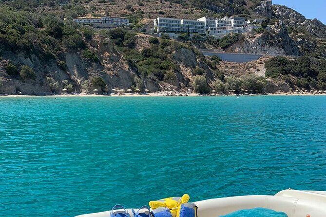 Crete Yacht Cruises 7-Hours Private Guided Cruise in Ag. Nikolaos - Spinalonga stop: what this first coastal segment is for