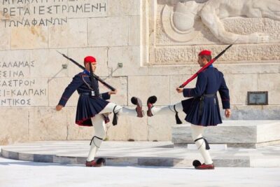 Cruise-Friendly Athens Tour including Acropolis Museum - Meeting your guide at the port