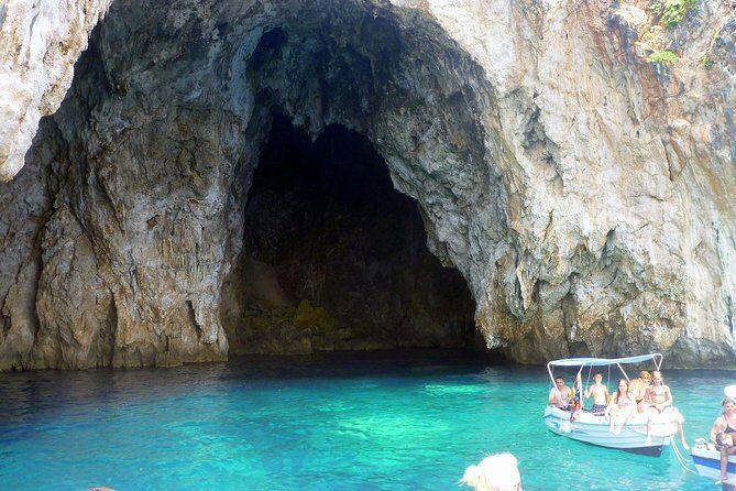 Cruise from Corfu Blue Lagoon and Sivota - Lunch, the Bar, and What You Should Assume About Food