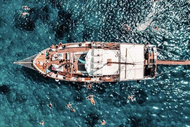 Daily Cruise - Koufonissia & Rina Cave - Key highlights you’ll feel during the day