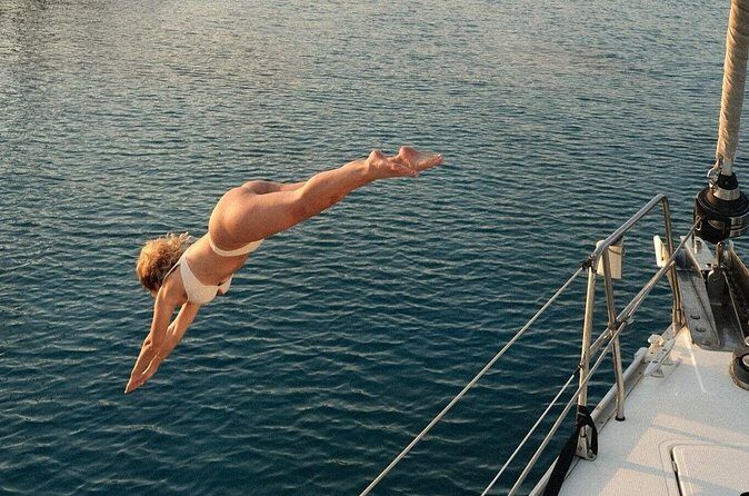 Daily cruises to Dia Island with All -Inclusive Meal and drinks - Price and Timing: Does $78.02 Really Add Up?