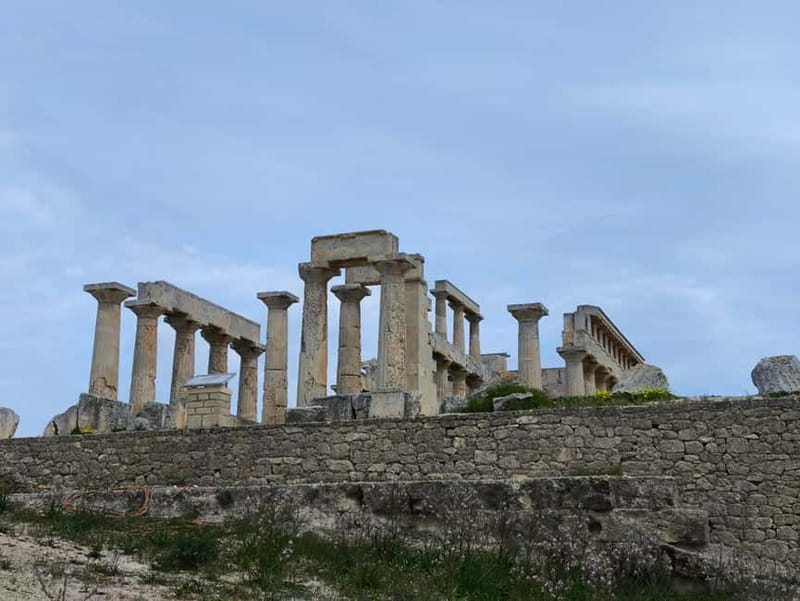 Daily Tour on Aegina sights by SUV and swimming in the sea - Key points at a glance