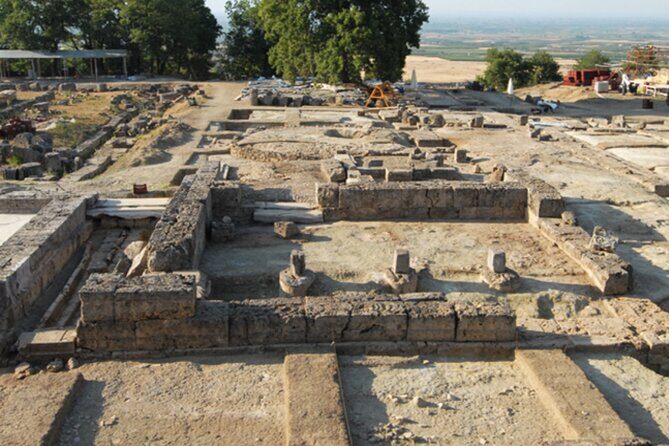 Day Tour at Royal Tombs of Aigai and Museum of Pella with pickup - Archaeological Site at Pella: Reading the City with Your Feet