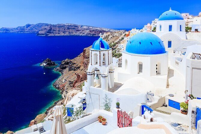 Day Tour to Santorini Island from Heraklion Crete - Crowds, heat, and how to enjoy Santorini without losing your mind