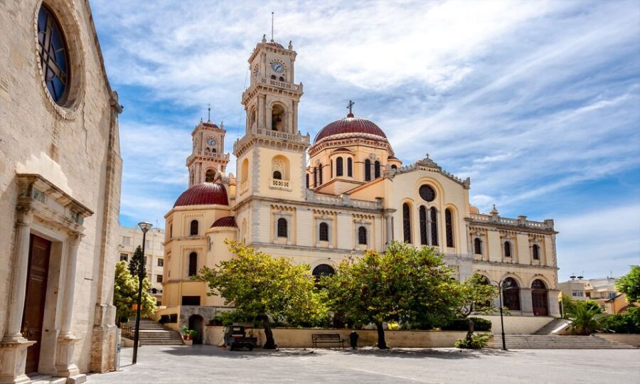 Day Trip To Heraklion City Center & Market & CretAquarium - Key points at a glance