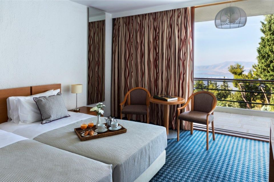 Delphi 2 Day Tour from Athens with Overnight in 4 Star Hotel - Checking into the 4-star hotel in Delphi