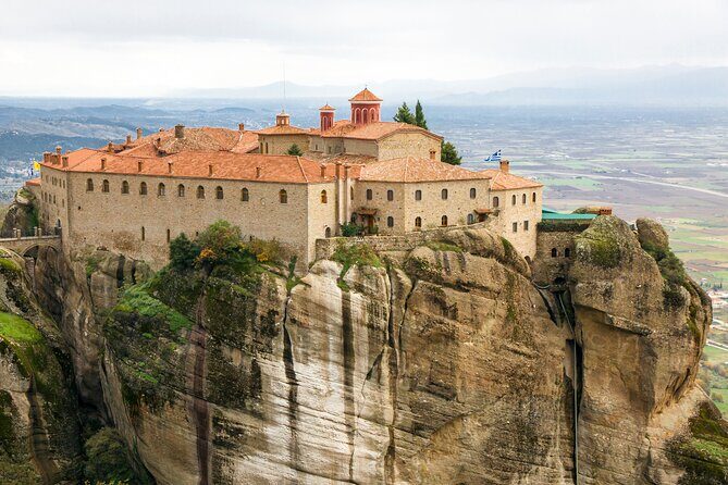 Delphi and Meteora, 2-Days Private Tour - Delphi Archaeological Museum: where Pythia’s story becomes real