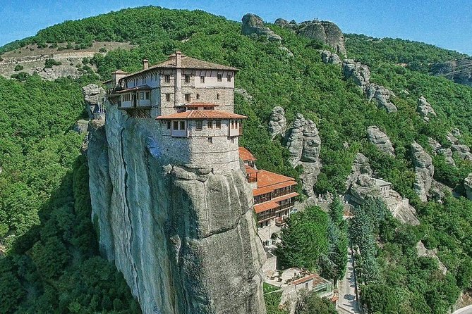 Delphi and Meteora Private Tour (up to 11 people) - How private transportation changes the experience