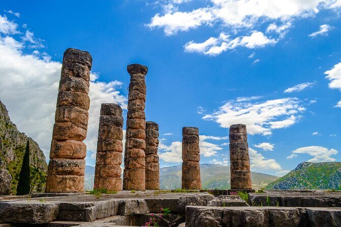 Delphi and Thermopylae Full Day Experience - Leonidas Monument: a fast start with the battle in your head