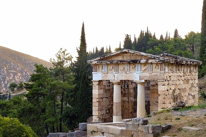 Delphi Arachova & Monast. Hosios Loukas from Athens Private Tour - The drive through Thebes, Livadeia, and Boeotia