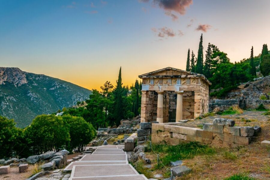 Delphi: Archaeological Site & Museum Ticket with Audio Tour - Amphitheater Time and the Mount Parnassus View Payoff
