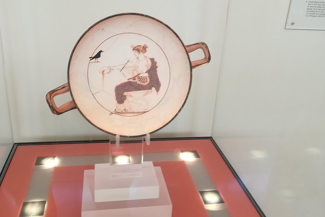 Delphi Full Day Private Tour: Temple of Apollo, Museum, Navel of Earth & Oracle - Inside the Delphi Archaeological Museum