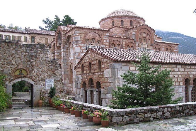 Delphi Full Day Tour - Delphi Ancient Town: Apollo’s Sanctuary, the Oracle Myth, and a View-First Lunch
