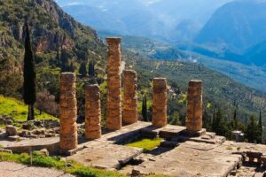 Delphi full day V.R audio guided tour with entry ticket - Delphi Museum first: how to use your time wisely