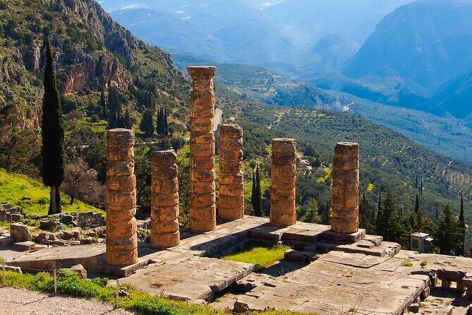 Delphi full day V.R audio guided tour with entry ticket - Delphi Museum first: how to use your time wisely