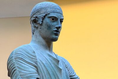 Delphi Historical Private Guided Tour & Thermopylae Hot Springs - Arachova, a useful first stop on Mount Parnassus