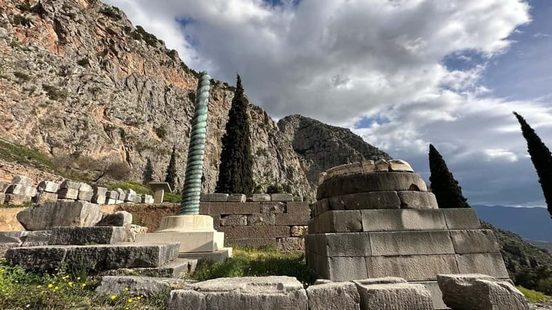 Delphi Navel Of Earth Hosios Loukas Full Day Private Tour - The Temple of Apollo and the heart of Delphi