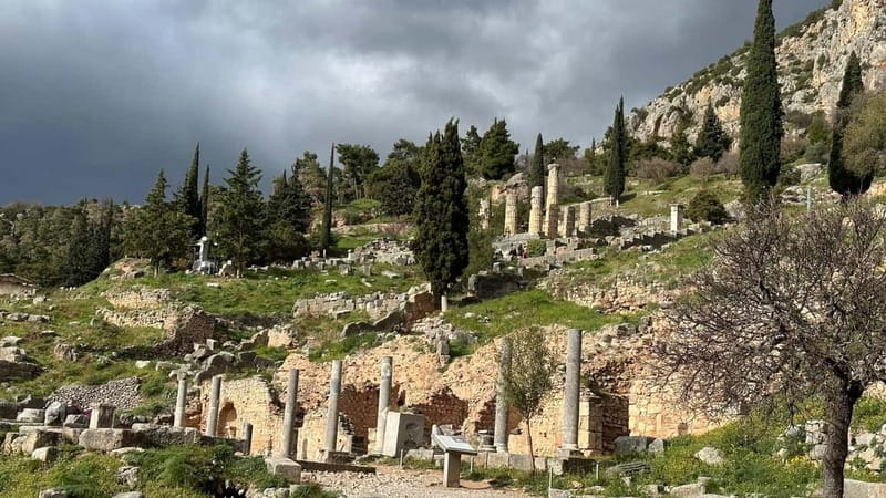 Delphi Navel Of Earth Hosios Loukas Full Day Private Tour - The Delphi Archaeological Museum fills in the gaps