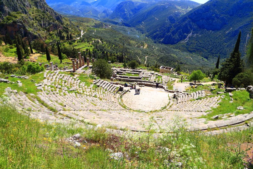 Delphi: Private Day Tour from Athens with Luxurious Vehicle - Lunch in modern Delphi with a mountain view