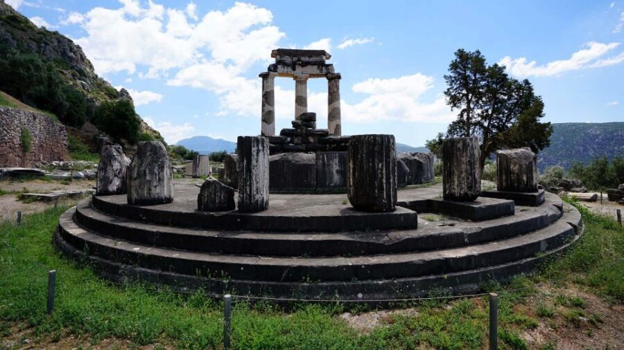 Delphi Self-Guided Tour with 3D Models & Audio (No Ticket) - How the tour works on site: 3D, 360° and audio narration