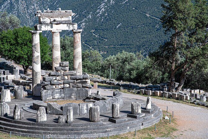 Delphi Skip-The-Line Private Tour with Licensed Guide & Admission - Meeting at Delphi Archaeological Museum: Get oriented in minutes