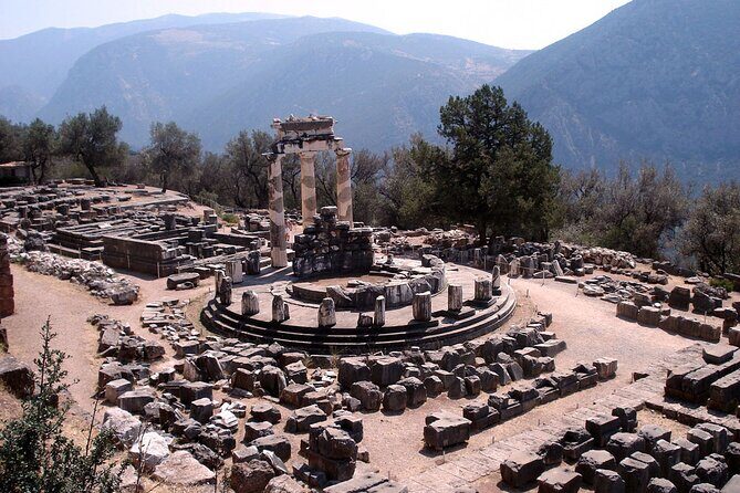 Delphi Skip-The-Line Private Tour with Licensed Guide & Admission - Should you book it? My quick decision checklist