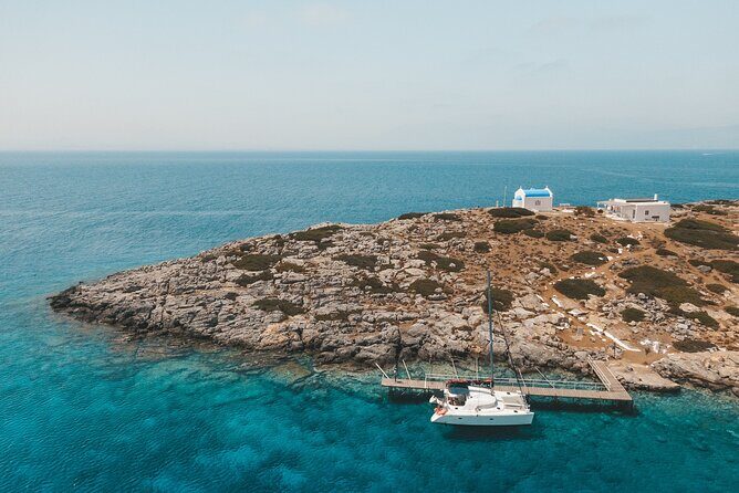 Dia Island Catamaran – Premium Lunch, Open Bar, Small Group - Cruising from Heraklion to Día: small-group pacing that feels easy