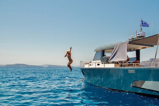 Diamond 36 Private Motor Yacht Caldera Cruise - White Beach and Red Beach: Short Visits That Still Matter