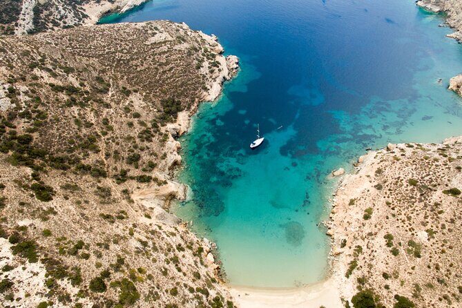 DISCOVER - Iraklia, Schinoussa & Naxos (Shared max 10 People) - Stop 2: Schinoussa time at Agrilos Bay for swimming and sun