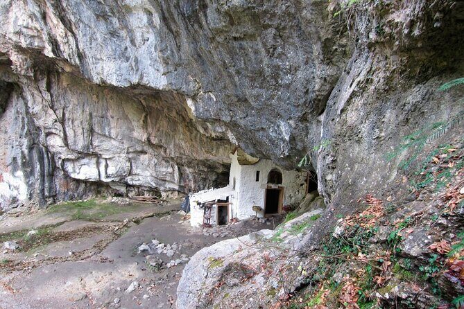 Discover Olympus & Dion: Private Day Trip from Thessaloniki - Litochoro lunch and time to browse local life