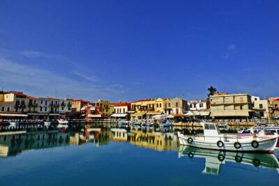 Discover Rethymno, Lake Kournas & the Secrets of Cretan Olive Oil - Lake Kournas, a calm hour by the water