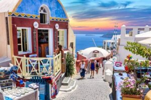 Discover Santorini in a Day- Private Tour 6 hours - Firostefani and the Blue Dome: 10 minutes, huge payoff