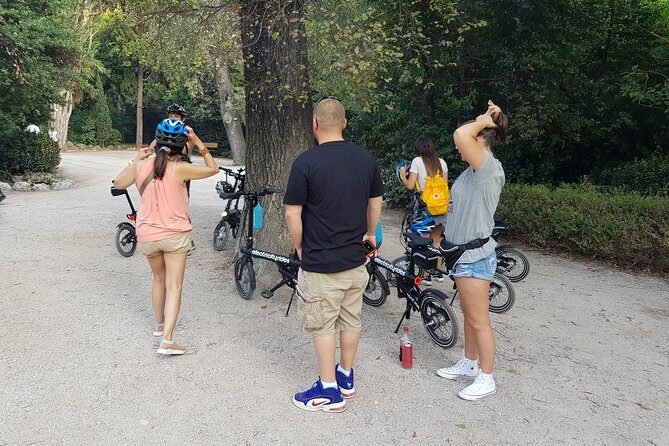 Discover the City e-bike day tours - E-bikes, helmets, and comfort: what to expect on the saddle