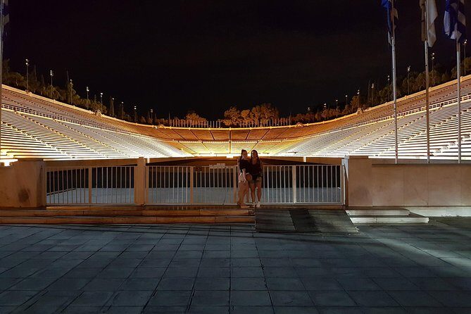Discover the City e-bike night tours - Temple of Olympian Zeus: fast photos of a massive monument