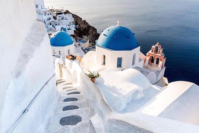 Discover the Cultural Heart of Santorini with Mεliton Tours - Oia without the frenzy: explore the town at your own pace