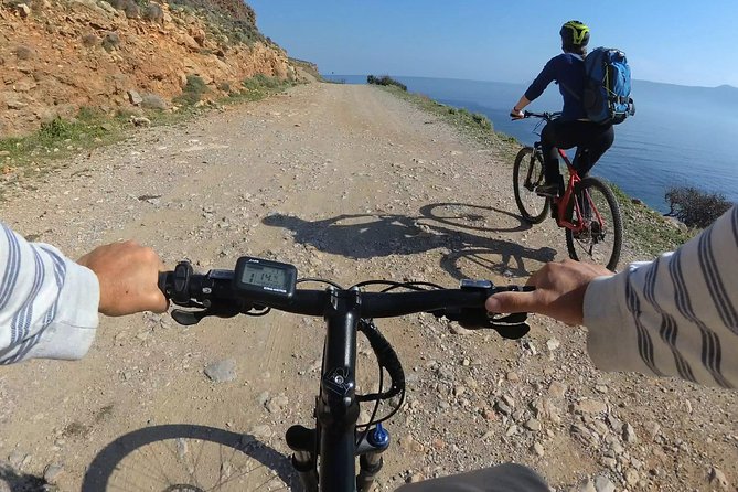 E-bike (Electric Bike) rental West Crete - Choosing a route from Kissamos