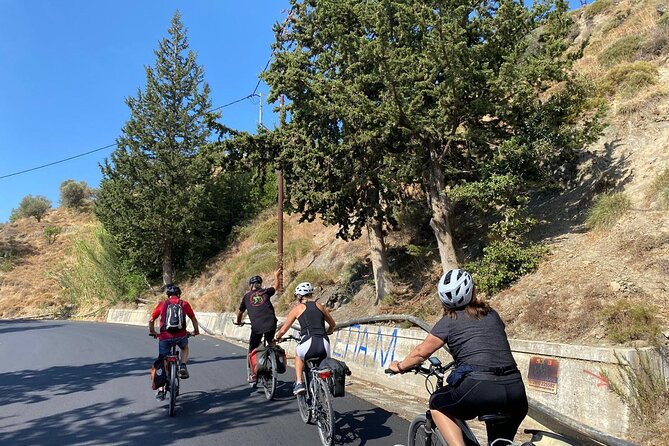 E-Bike Tour with Wine Tasting in Dafnes, Heraklion - Xirolia, the quiet turning point
