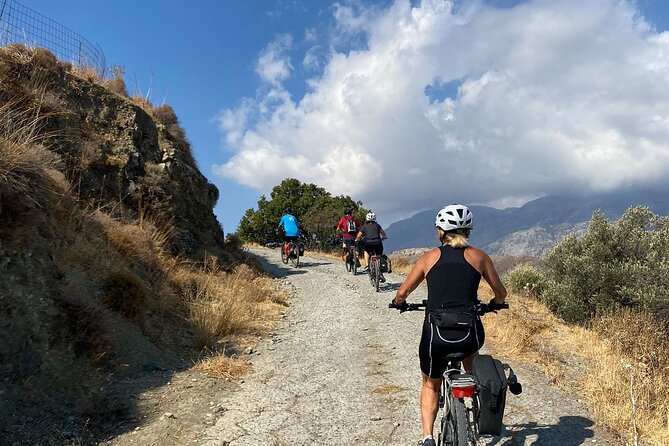 E-Bike Tour with Wine Tasting in Dafnes, Heraklion - Athanati and its wide views