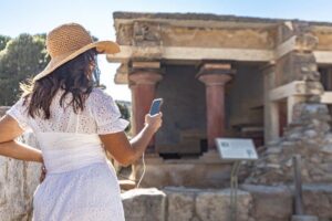 E-Ticket & Audio Tour for Knossos Palace: Unlock Minoan Majesty - Offline audio and maps: how to stay unstuck without Wi‑Fi