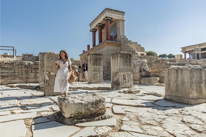 E-Ticket & Audio Tour for Knossos Palace: Unlock Minoan Majesty - Entrance queues, opening hours, and when to start