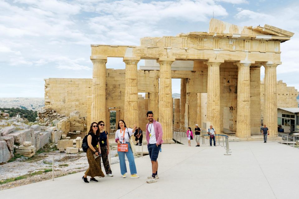 Early Entry Acropolis & Museum. Beat the Crowds & the heat - How the guide affects the experience