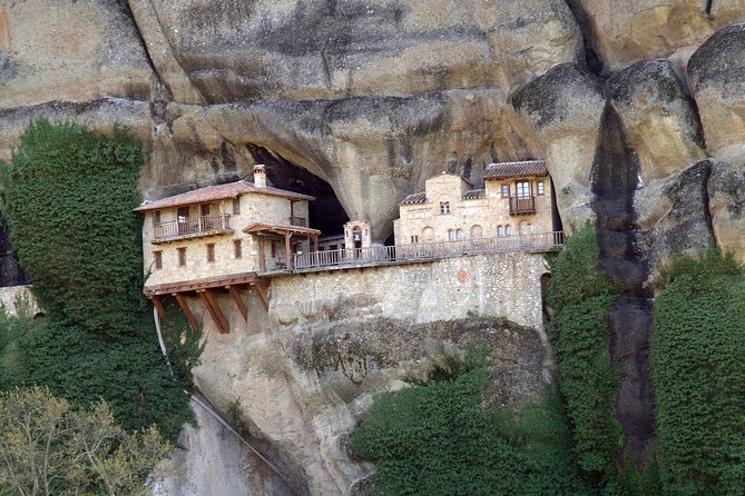 Easy Hiking Adventure at Meteora - Monastery clothing rules you need to know