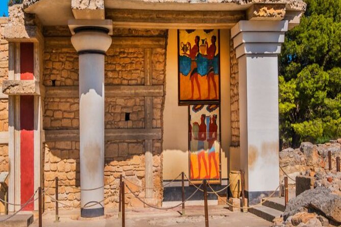 Ecobike-Knossos Palace-Wine tasting-Olive oil tasting - Starting in Heraklion with the e-bike